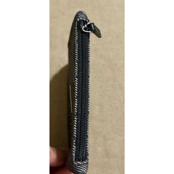 Gucci GG Denim Zip Pouch - Picture 4 of 8